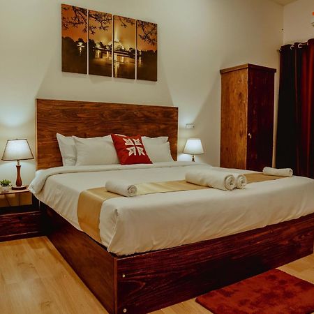 Lucky Transit Hotel - Katunayake Airport מראה חיצוני תמונה