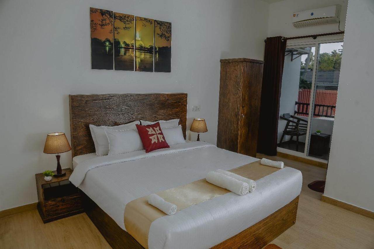 Lucky Transit Hotel - Katunayake Airport מראה חיצוני תמונה