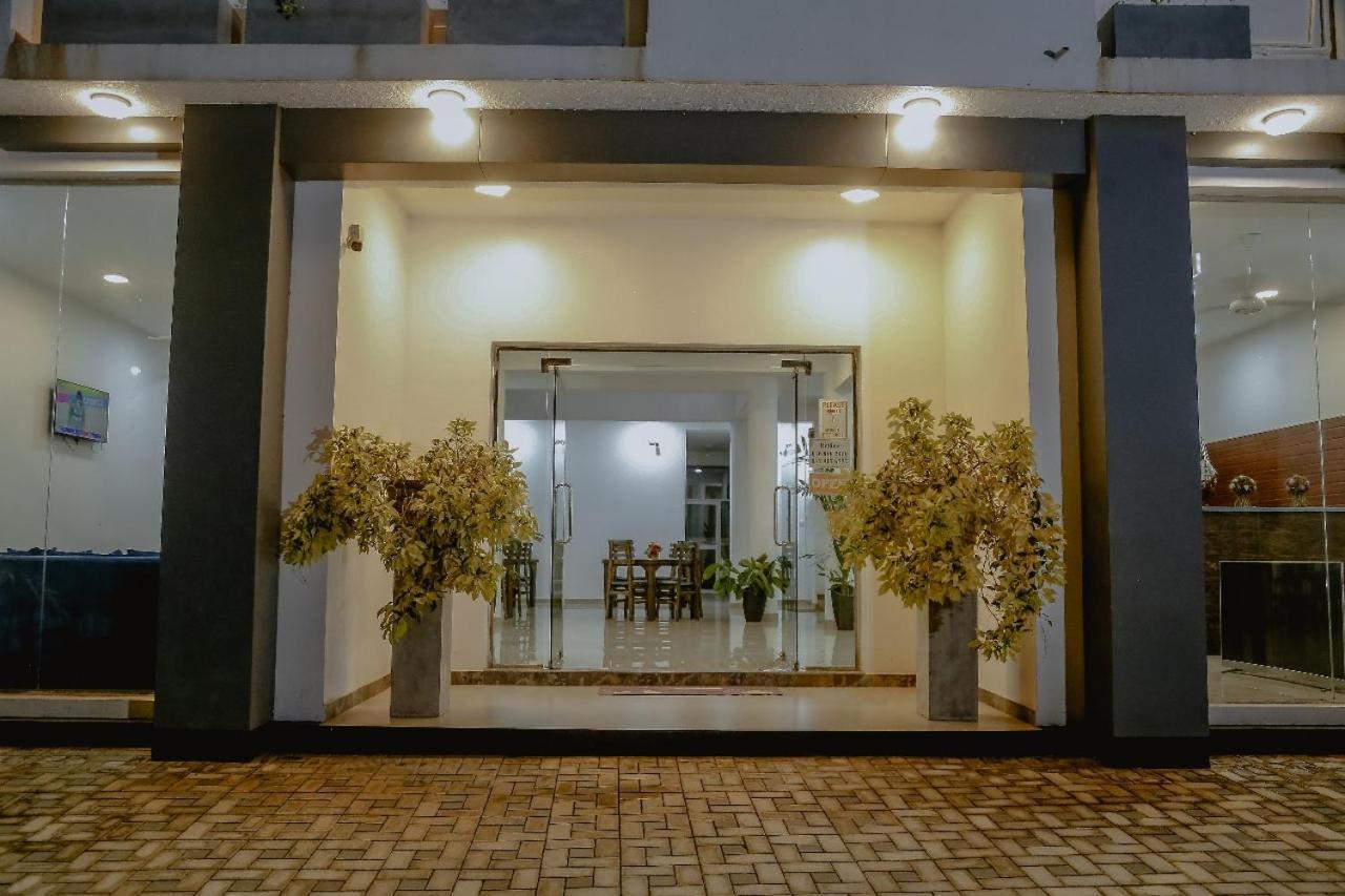 Lucky Transit Hotel - Katunayake Airport מראה חיצוני תמונה