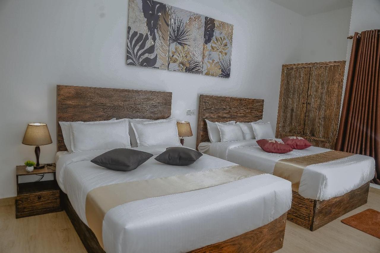 Lucky Transit Hotel - Katunayake Airport מראה חיצוני תמונה