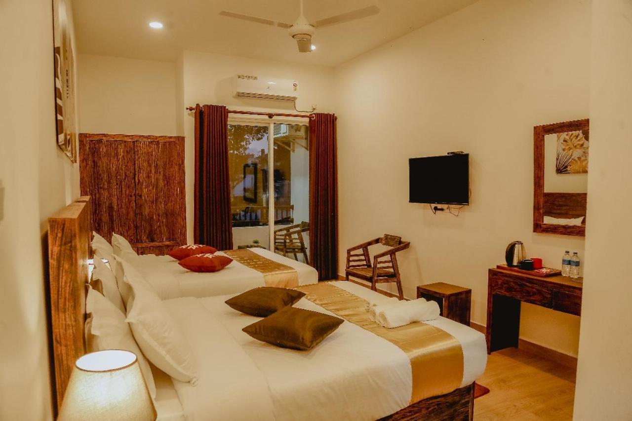 Lucky Transit Hotel - Katunayake Airport מראה חיצוני תמונה