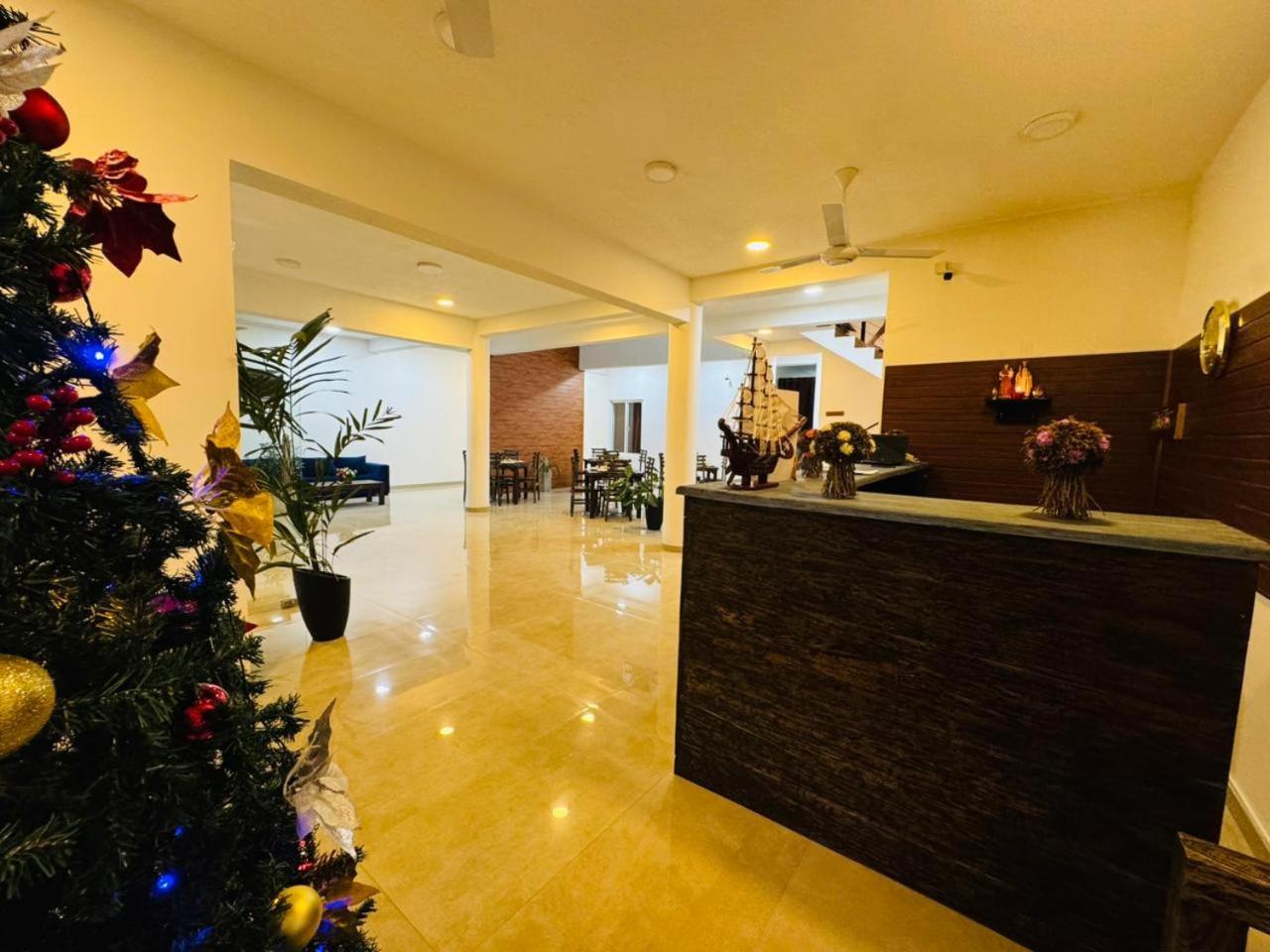 Lucky Transit Hotel - Katunayake Airport מראה חיצוני תמונה